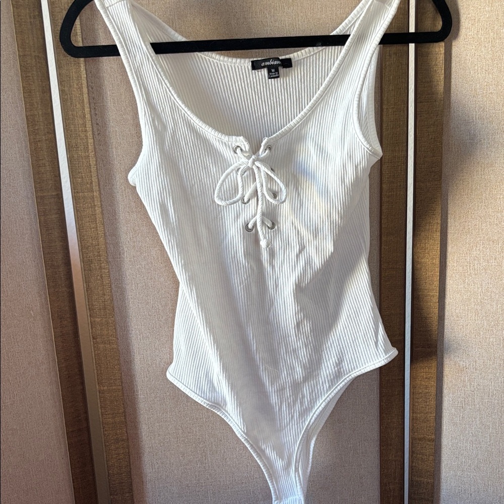 FINAL MARKDOWN Ambiance White Ribbed Bodysuit junior medium